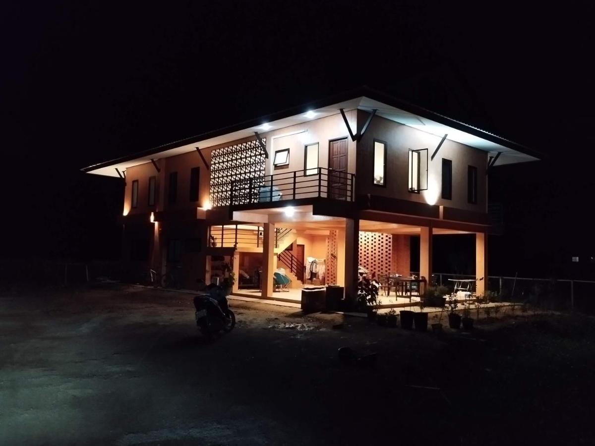 קו יאו נוי Baanbaan Homestay מראה חיצוני תמונה